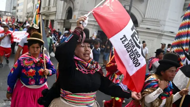 Los más perjudicados por ley anti-ONG : las víctimas de casos de derechos humanos se quedan sin abogados